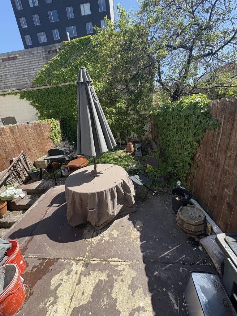 Brooklyn backyard before Rooted renovation